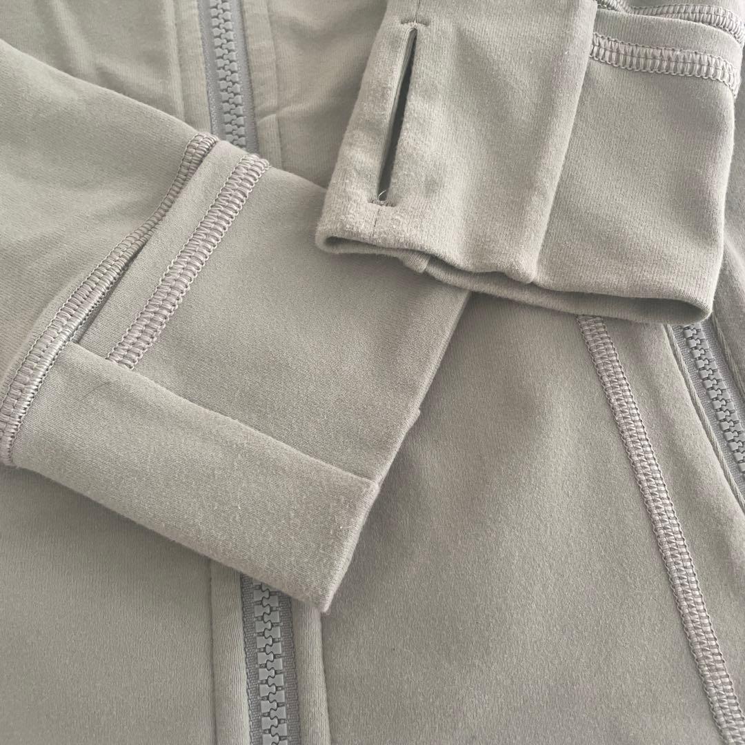 ルルレモン　レディースジャケット