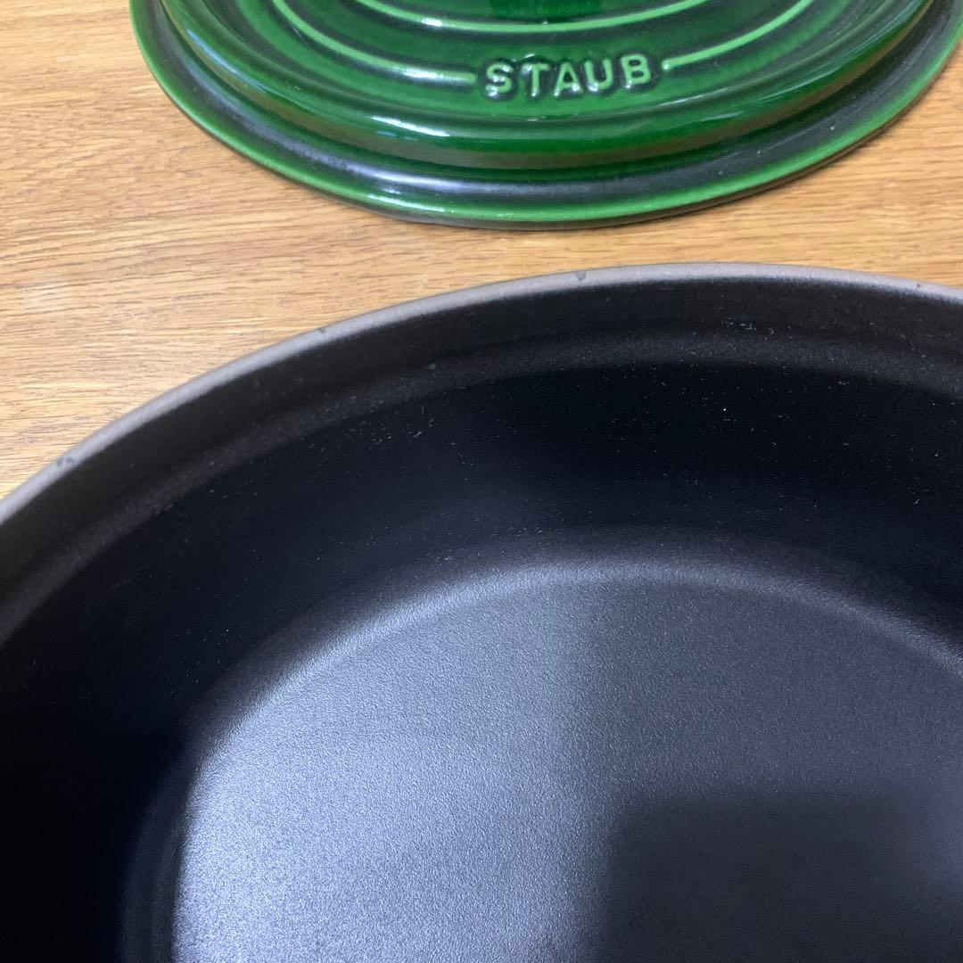 ストウブ鍋オーバル　23　バジルグリーン