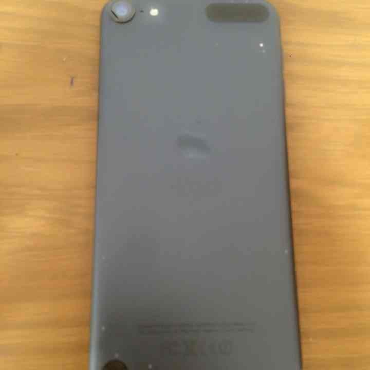 iPod touch5世代黒！