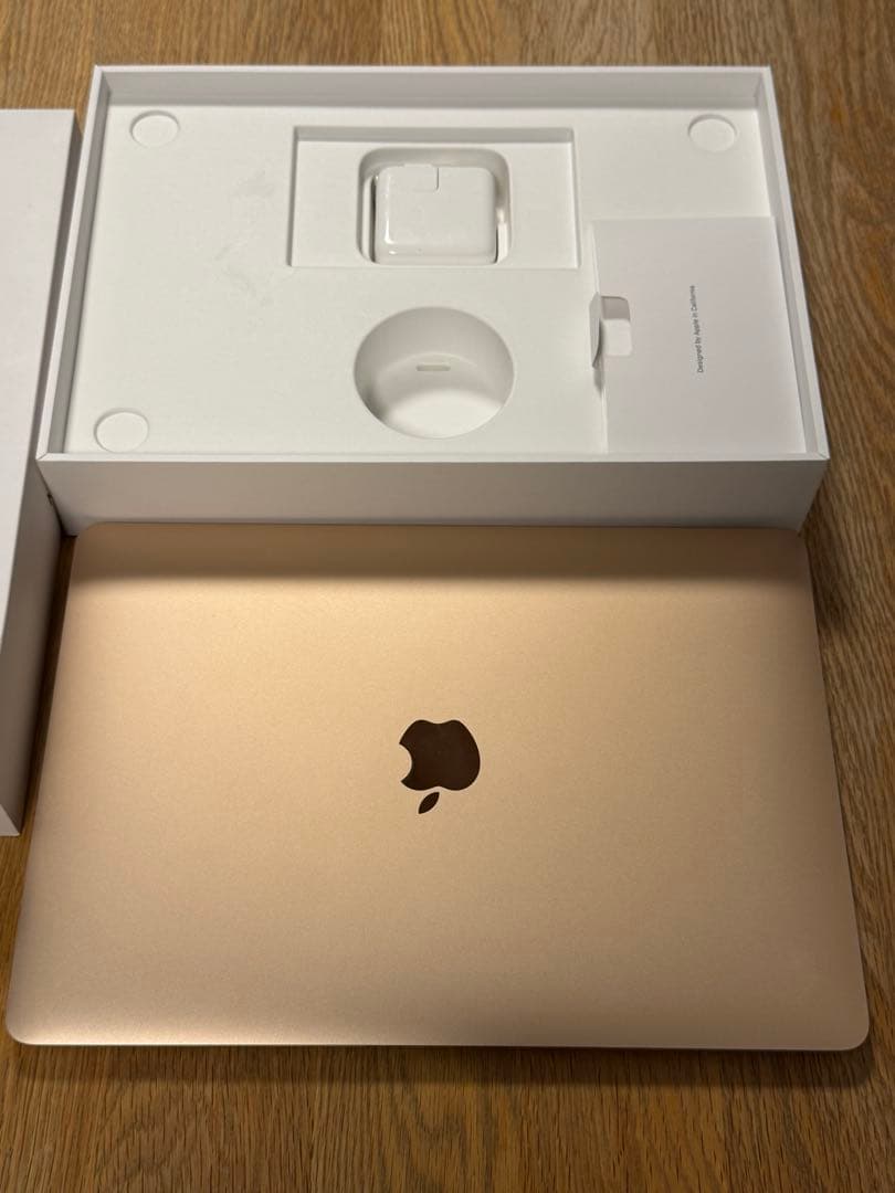 ゴールド MacBook 本体 Apple
