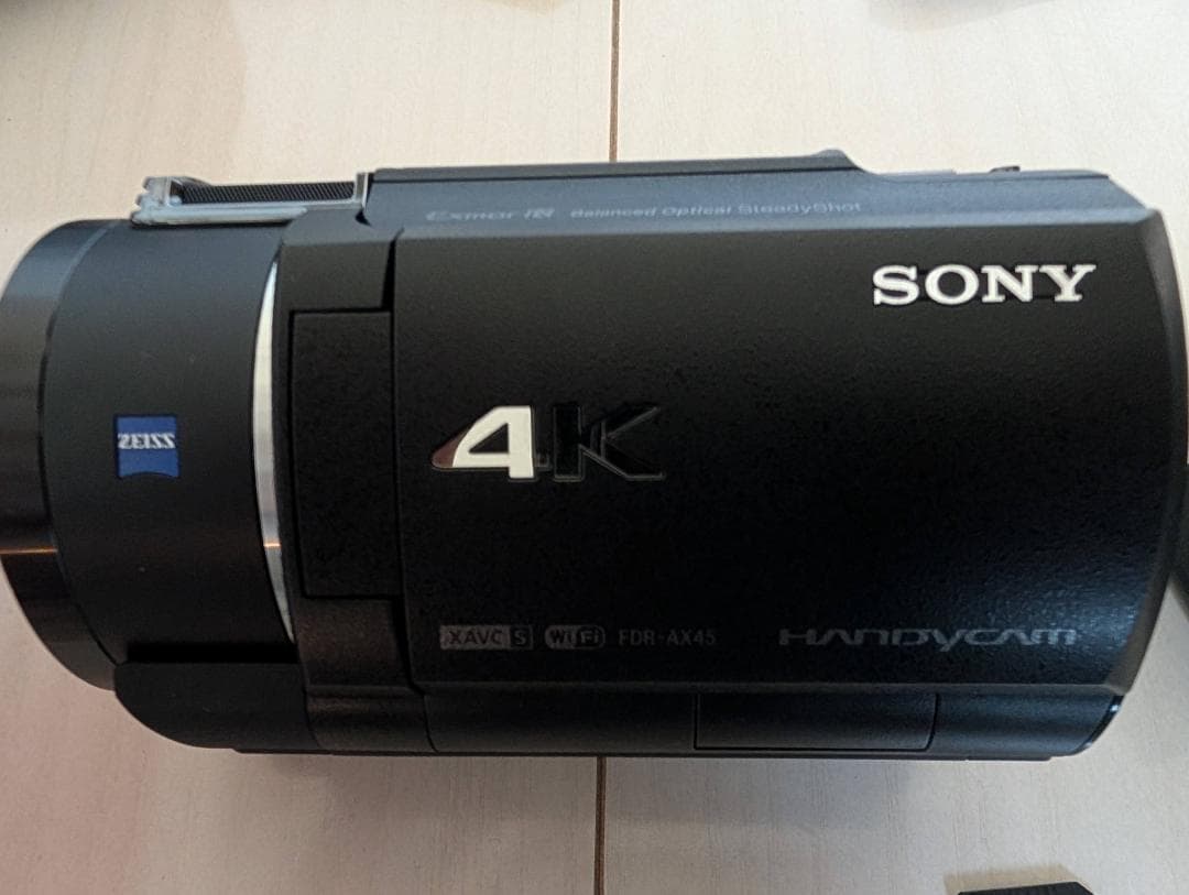 値下げ中【SDカード・ケース付き】SONY 4Kビデオカメラ FDR-AX45A