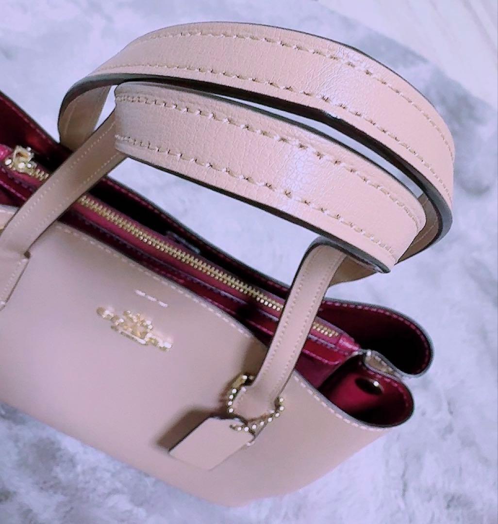 み*い様 COACH ショルダーバッグ ベージュ