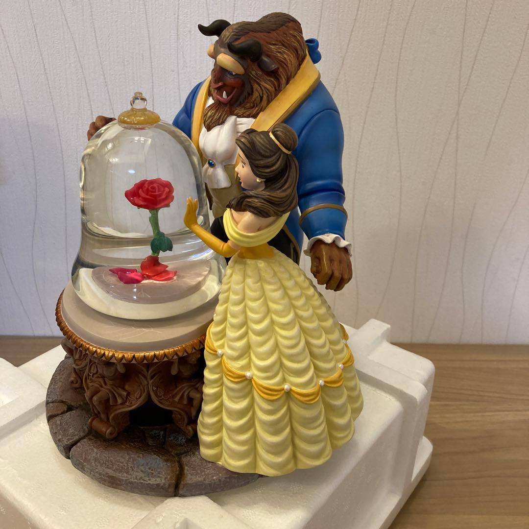ディズニー　スノーグローブ美女と野獣