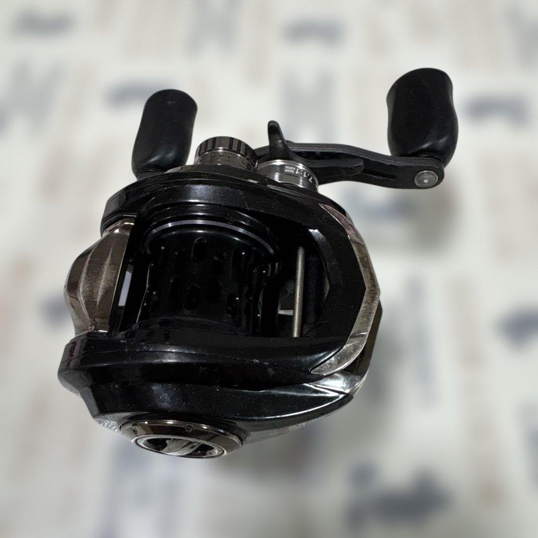 アブガルシア　　 REVO SLC(レボ エスエルシー) IB7-L 左巻き