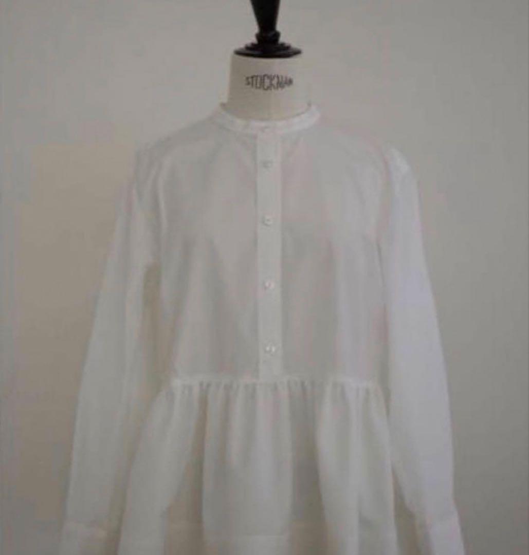 早い者勝ち。美品。最終お値下げ。OHGA PEPLUM BLOUSE