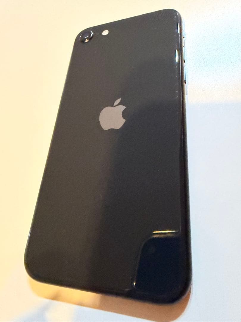 ま*ー様 iPhone SE 第2世代