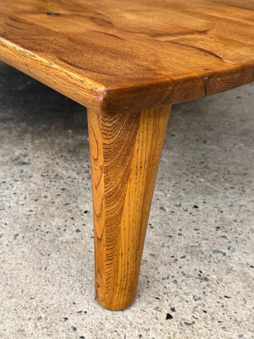 半円形リビングテーブル　３本脚　オーク無垢材　オイルメンテナンス済み