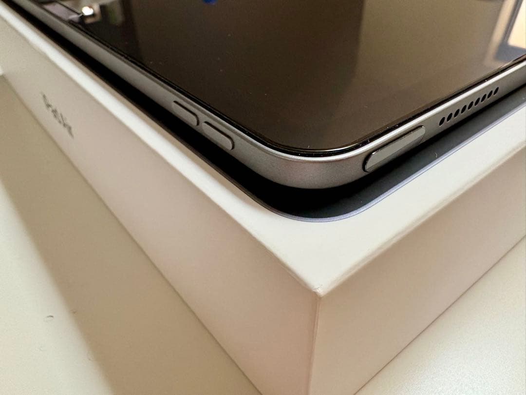 iPad Air M2 11インチ 128GB WiFi バッテリー100%