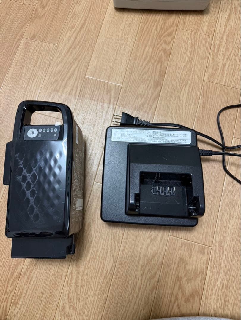 Panasonic glitter 2025年モデル　新古車