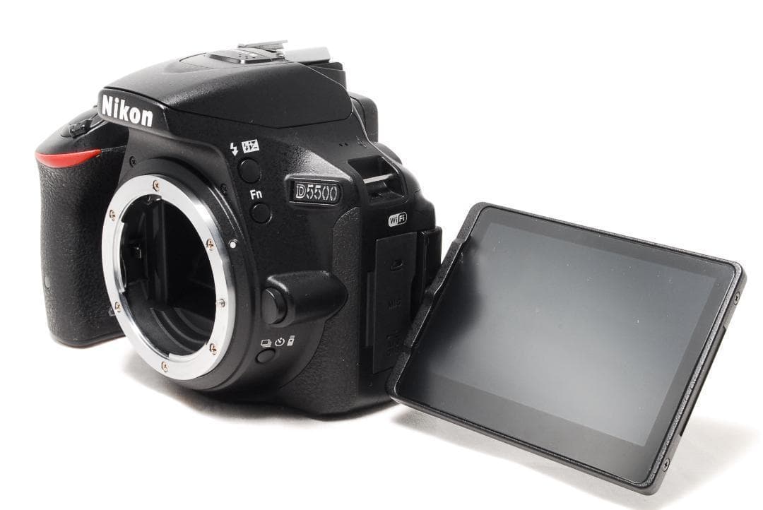 美品★自撮り　Wi-Fi　Nikon D5500　ガイドブック付 レンズキット