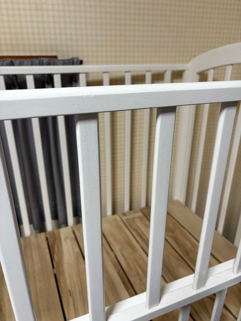 カトージ　ハイポジション ベビーベッド　すのこ、マットレス付