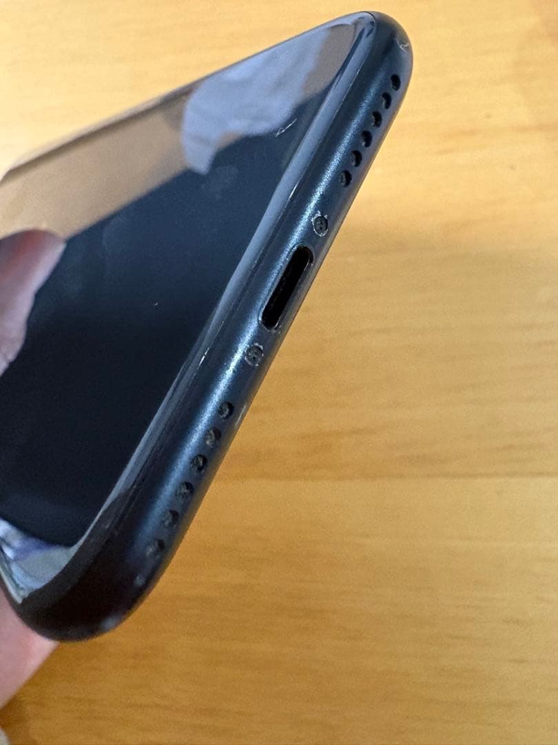 Apple iPhone SE 第2世代 64GB ブラック　ジャンク品