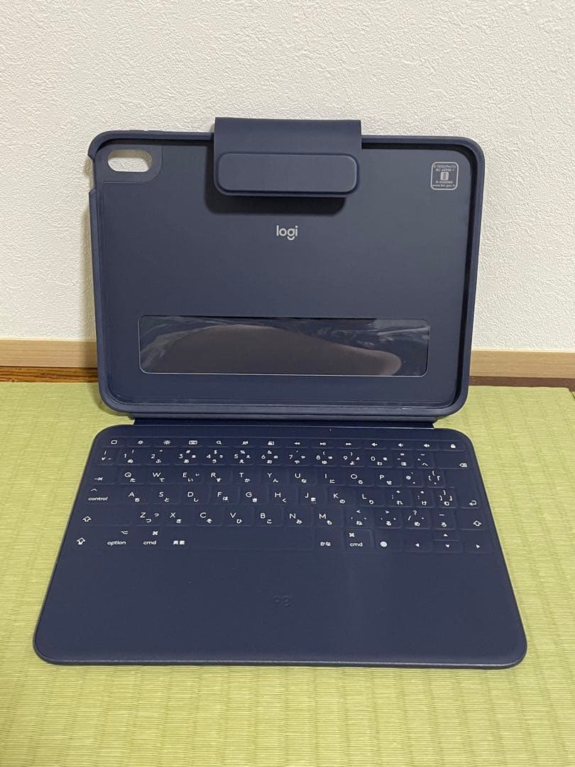 Logitech iPad キーボード付きケース ネイビー