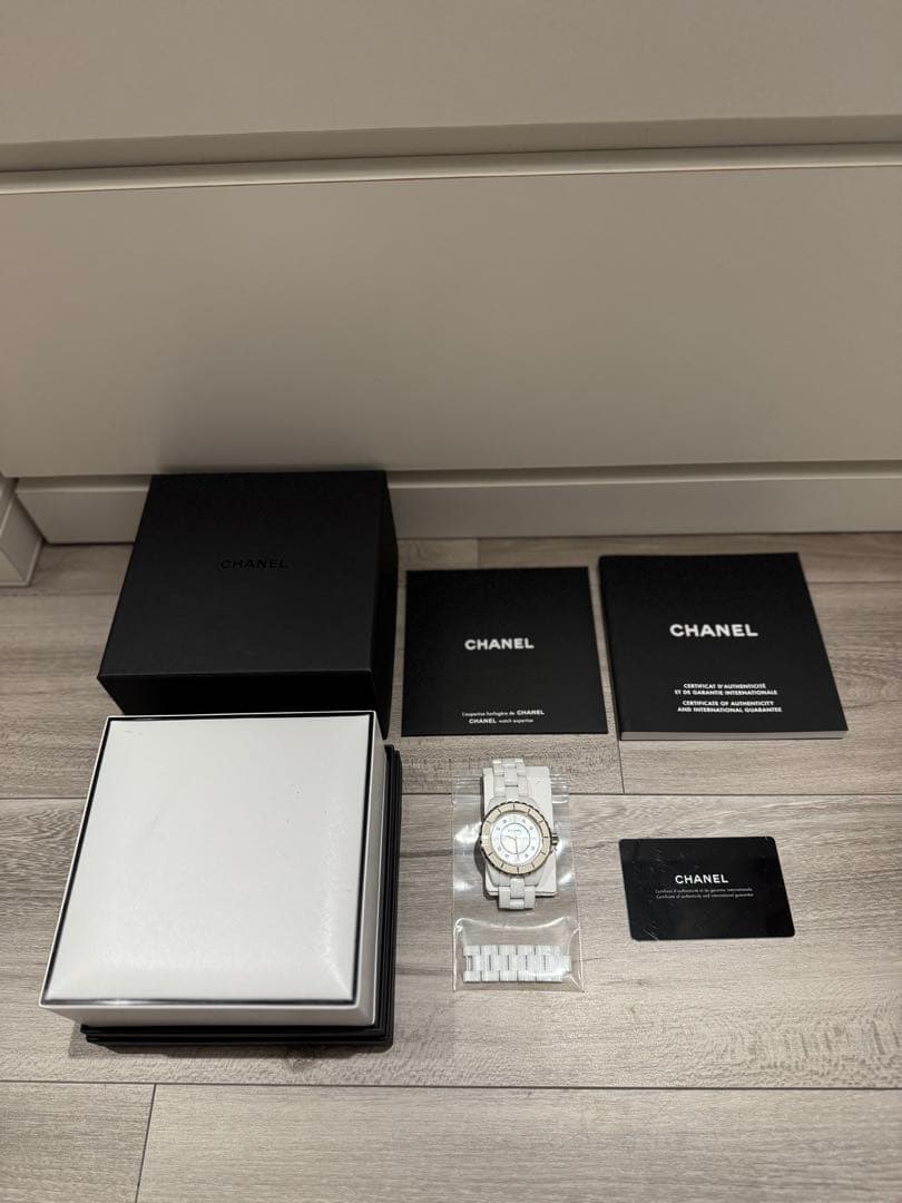 CHANEL J12 H3214 38mm 8ポイント ホワイトセラミック