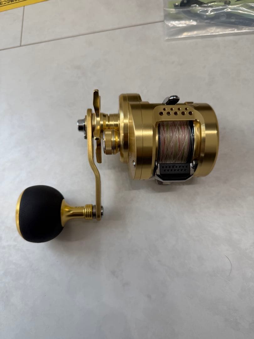 SHIMANO 15 OCEA CONQUEST 301HG ベイトリール