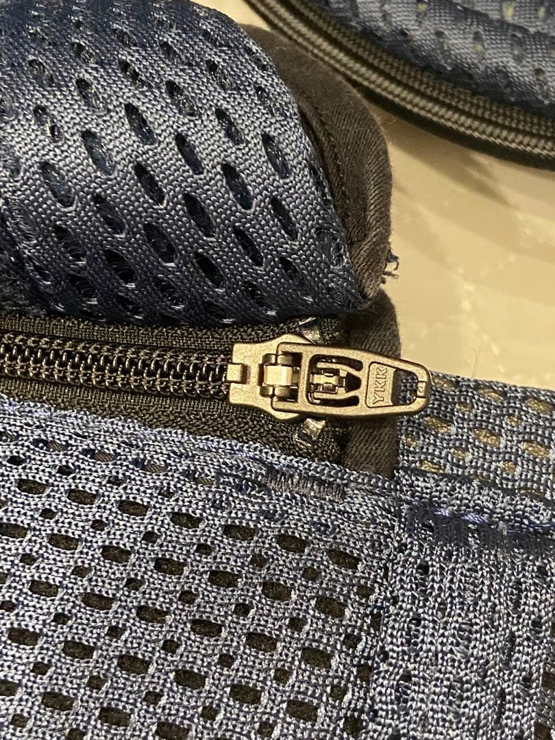 ベビービョルン　抱っこ紐　ハーモニー　ネイビーブルー