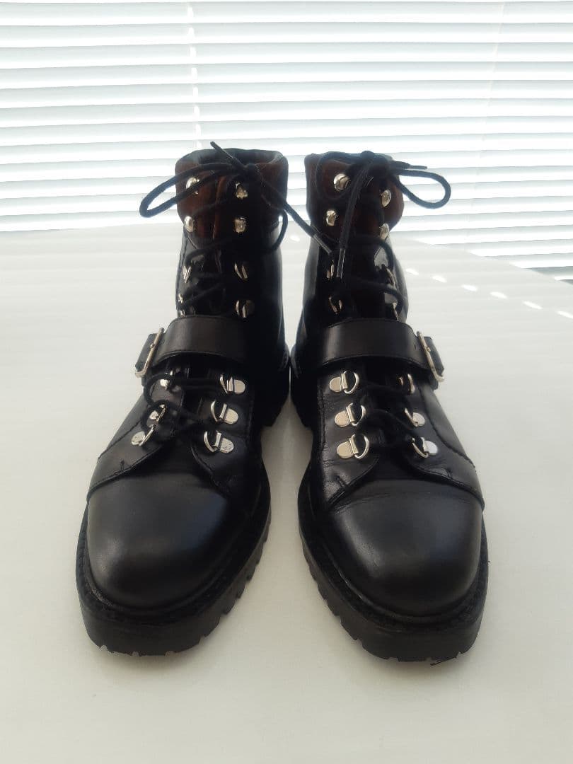 お値下げしました！　GUCCI　レースアップブーツ