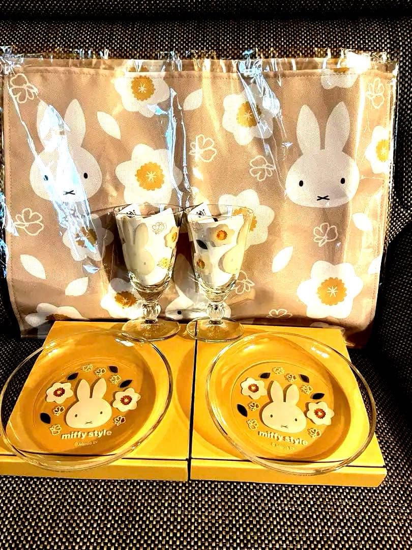 ミッフィー バースデーデザインパーティグラス・ガラスプレート・ランチョンマット