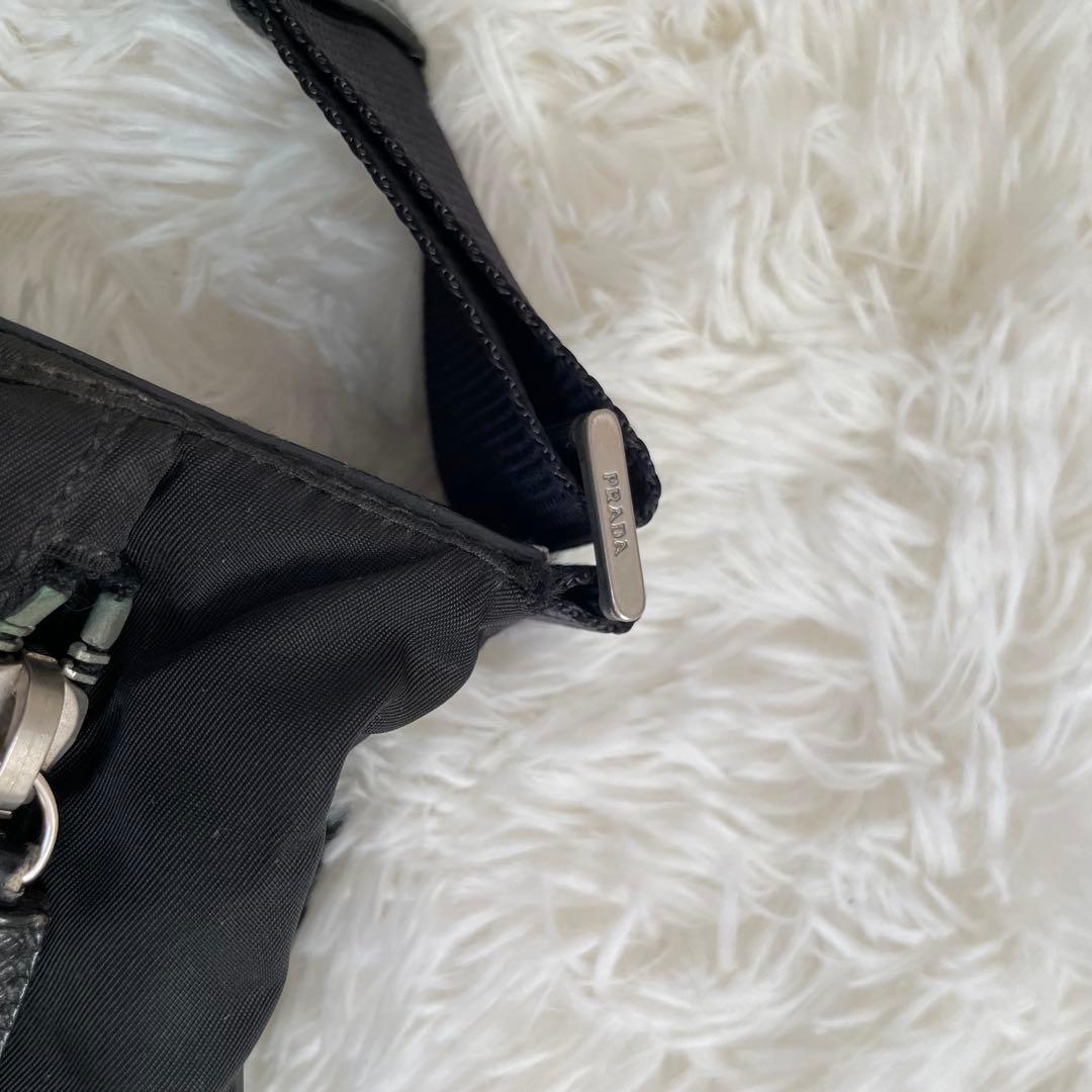 美品 PRADA ショルダーバッグ ナイロン レザー ブラック 三角ロゴプレート