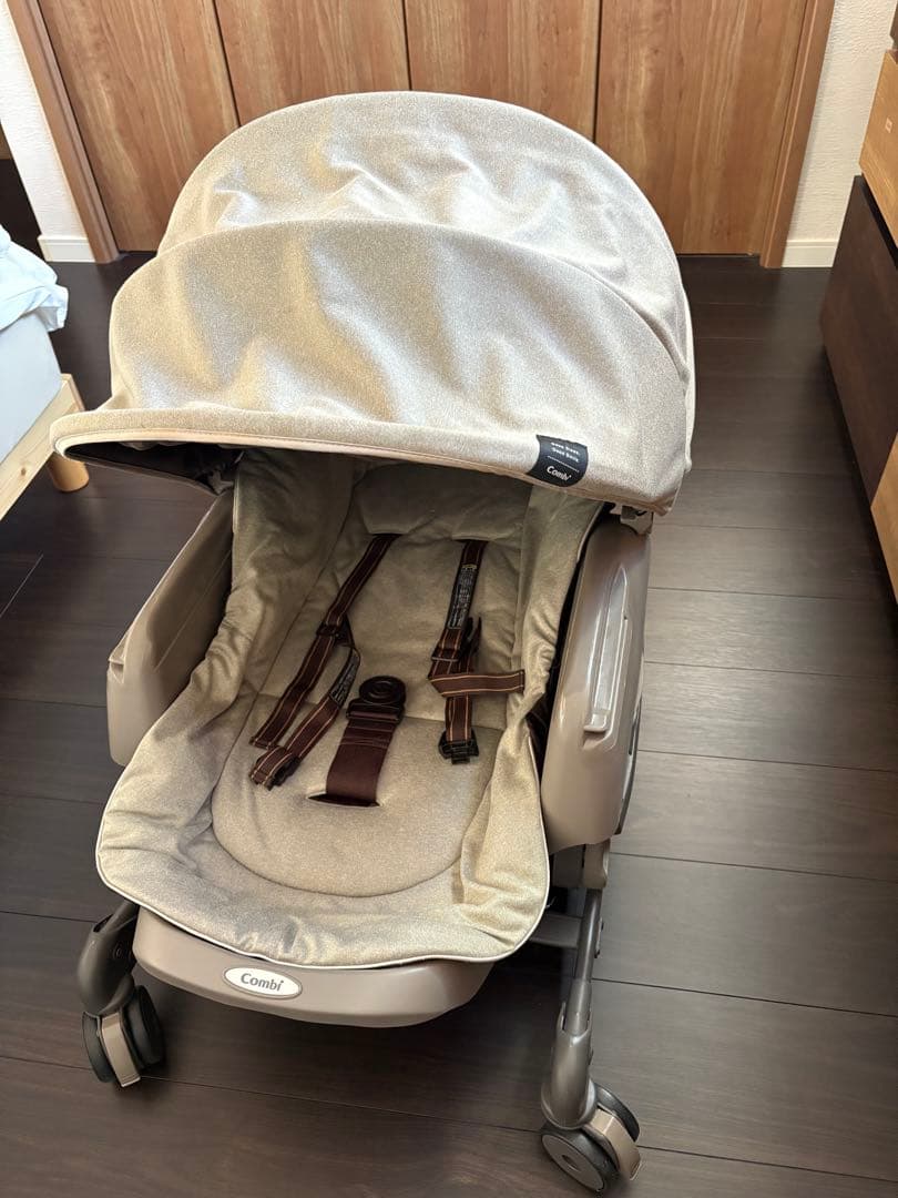 Combi ベビーラック ネムリラAUTOSWING