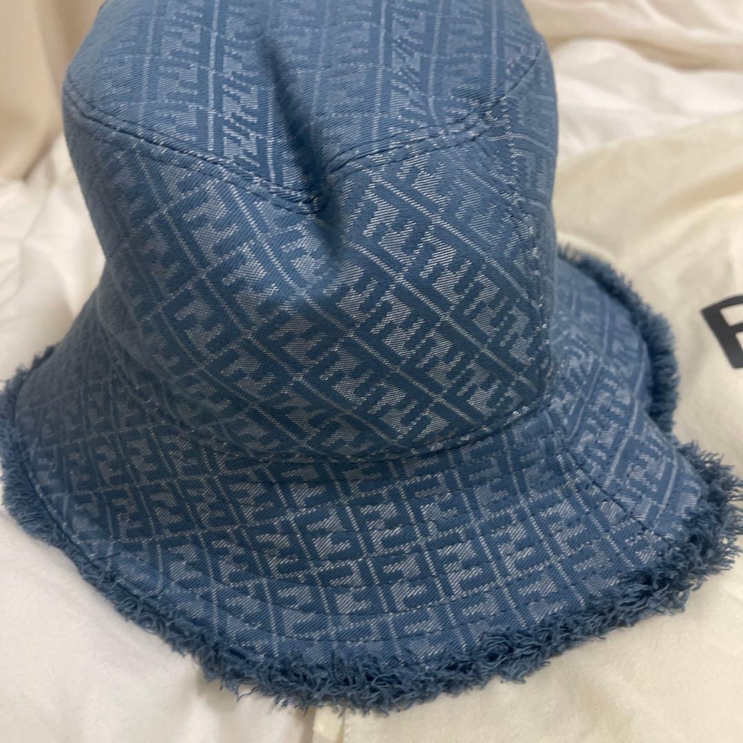 FENDI バケハ