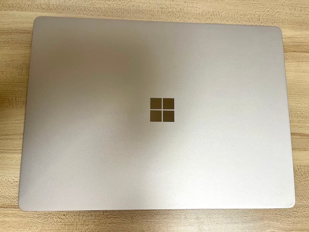 Surface Laptop 2 13.5インチ #プラチナ