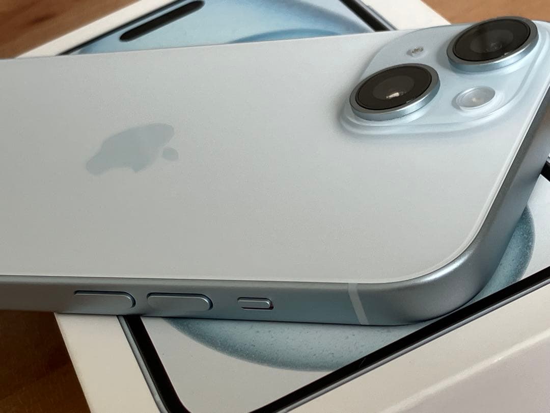 画面割れ iPhone15 本体 青 128GB iPhone 15 Apple