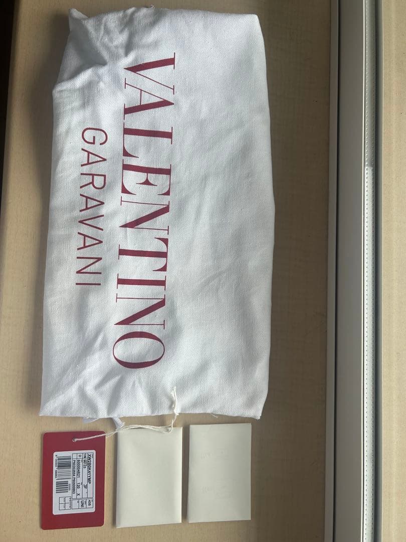 【最終値下げ27日削除予定】【正規品】【新品未使用】ヴァレンティノ　カゴバッグ