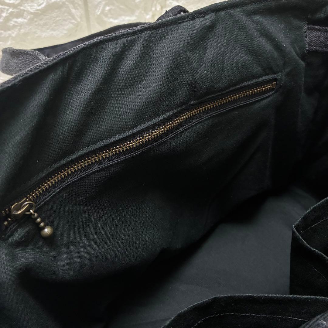 デニムリメイク フラップ付きトートバッグ　Sサイズ　 ブラックデニム　南京錠付き