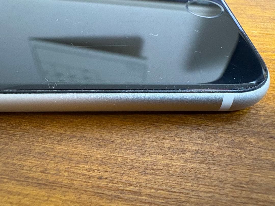 iPhoneSE 第２世代 128GB MXD12J/A