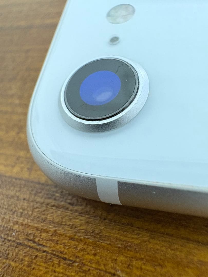 iPhoneSE 第２世代 128GB MXD12J/A