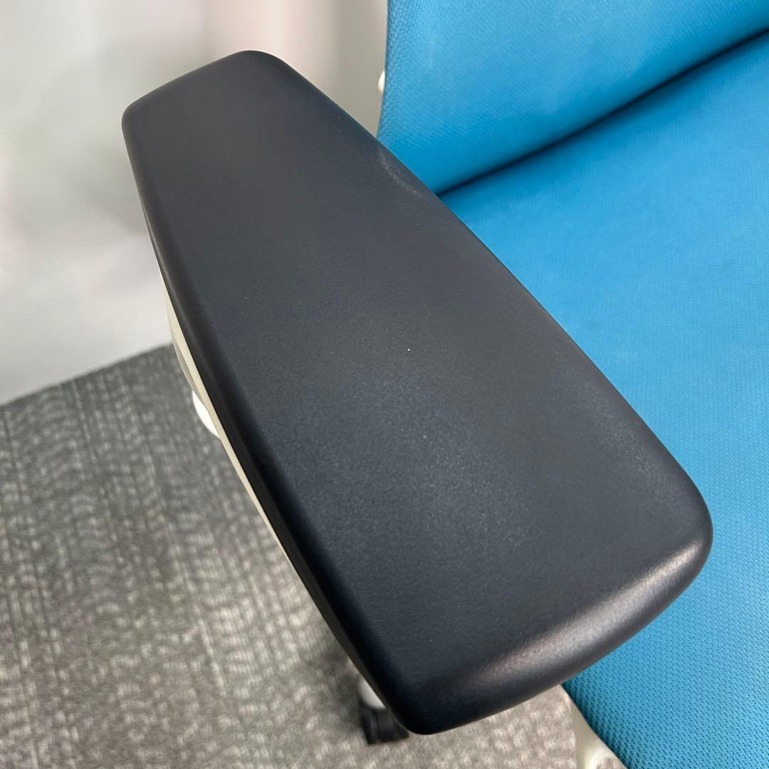 J エンボディチェア ハーマンミラー ホワイト Embody ブルー系