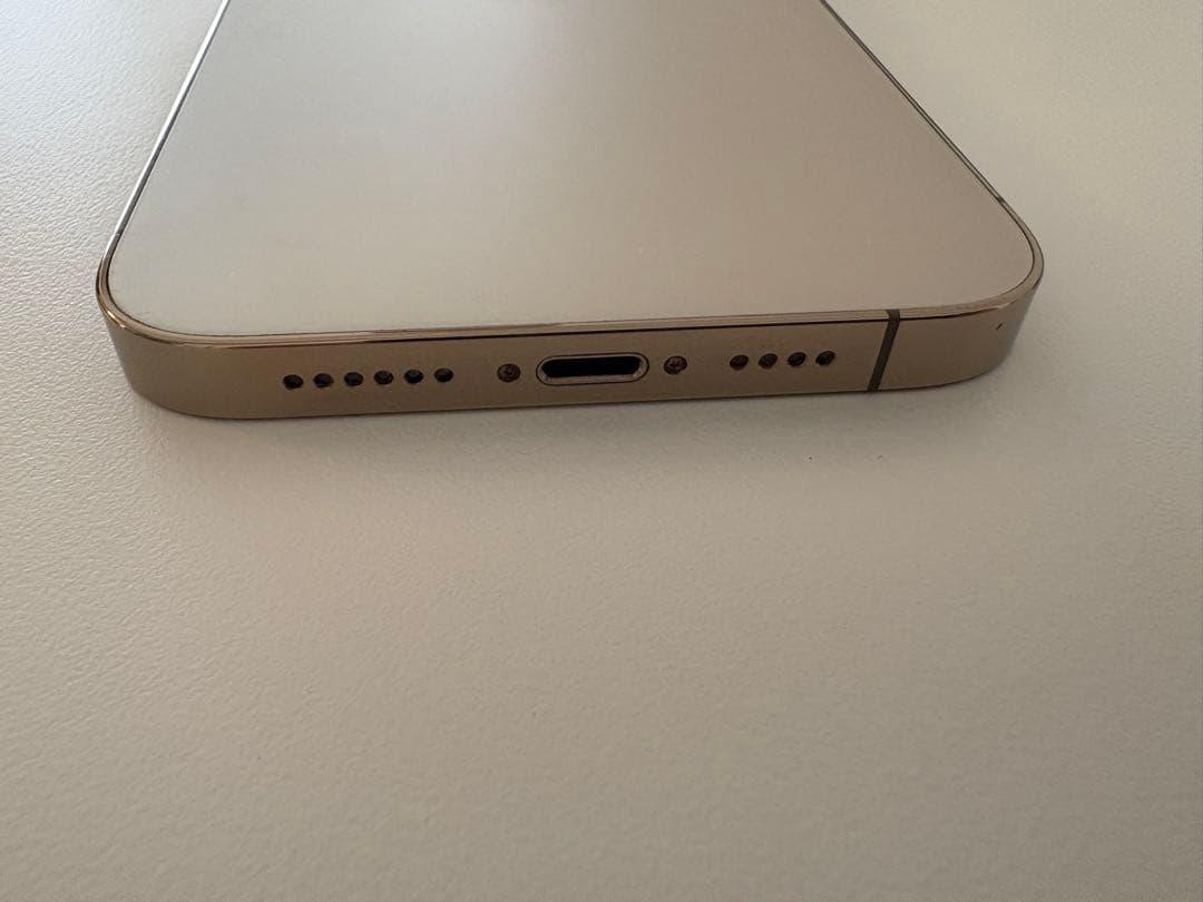 iPhone 13 Pro Max ゴールド SIMフリー