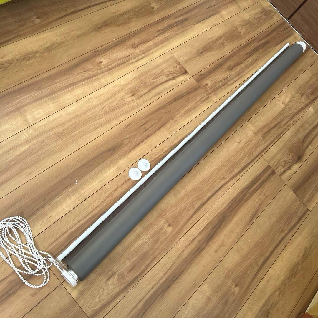 つっぱり式ロールスクリーン ブラウン 1級遮光　簡単取り付け　カーテン