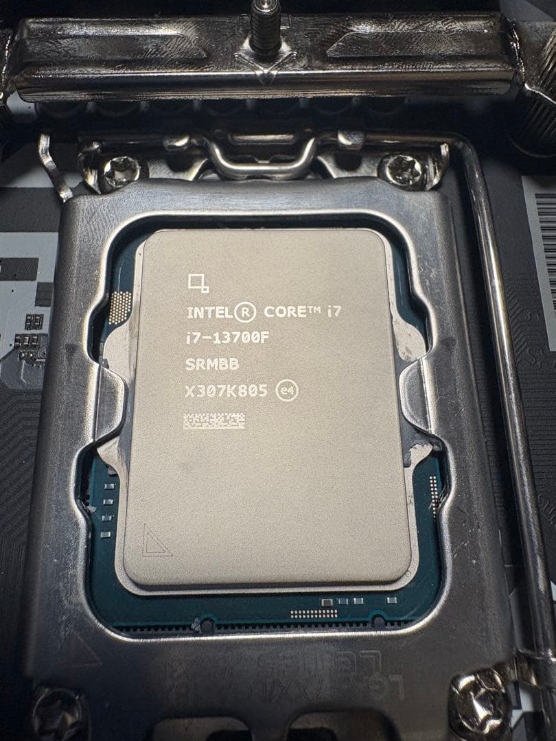 ASROCK B760マザーボード Intel i7-13700F搭載