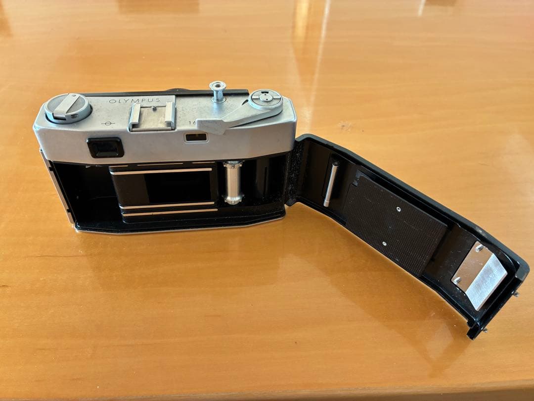 レトロ　OLYMPUS フィルムカメラ　オートアイ