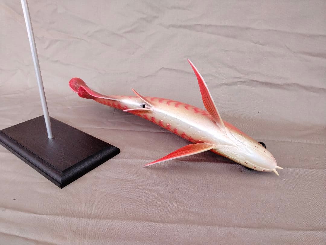 ハンドメイド　41cmアロワナ　レッド　フィギュア　レプリカ　熱帯魚　模型