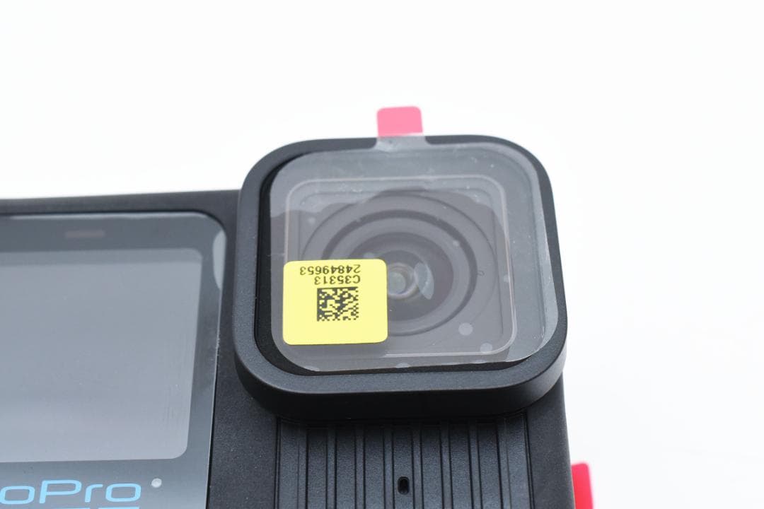 ほぼ新品 ゴープロ GoPro HERO13 Black 825