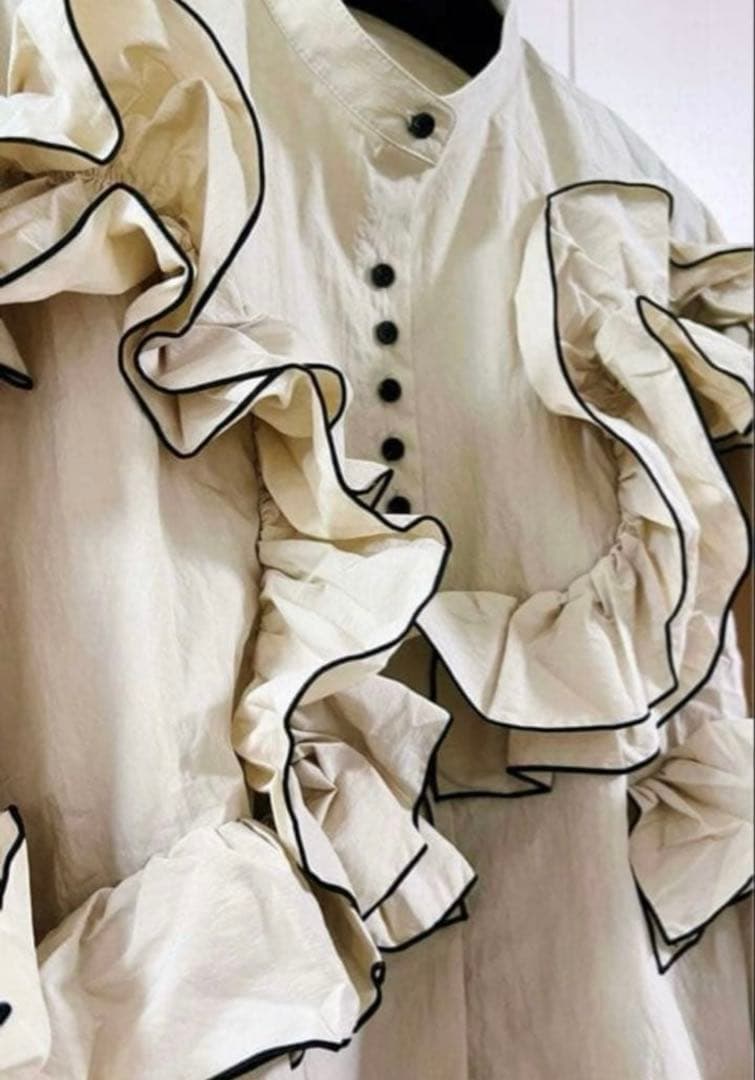 トップス EAPHI FEELING FRILLS BLOUSE