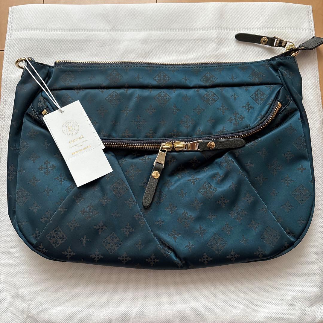 新品未使用　russet バック