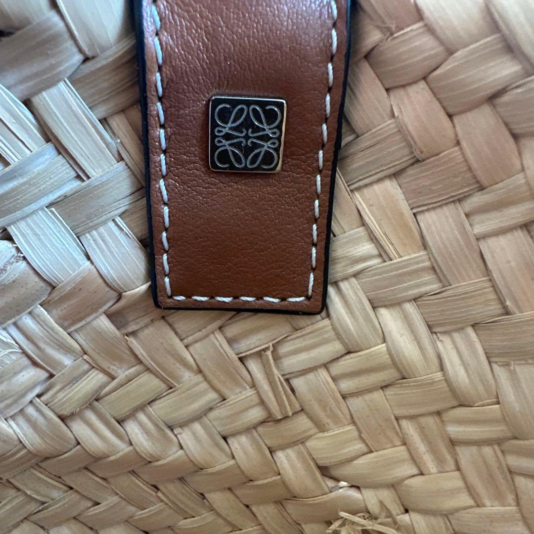 ロエベ　かごバック　ミディアム　美品　定価¥91,300円→¥43900