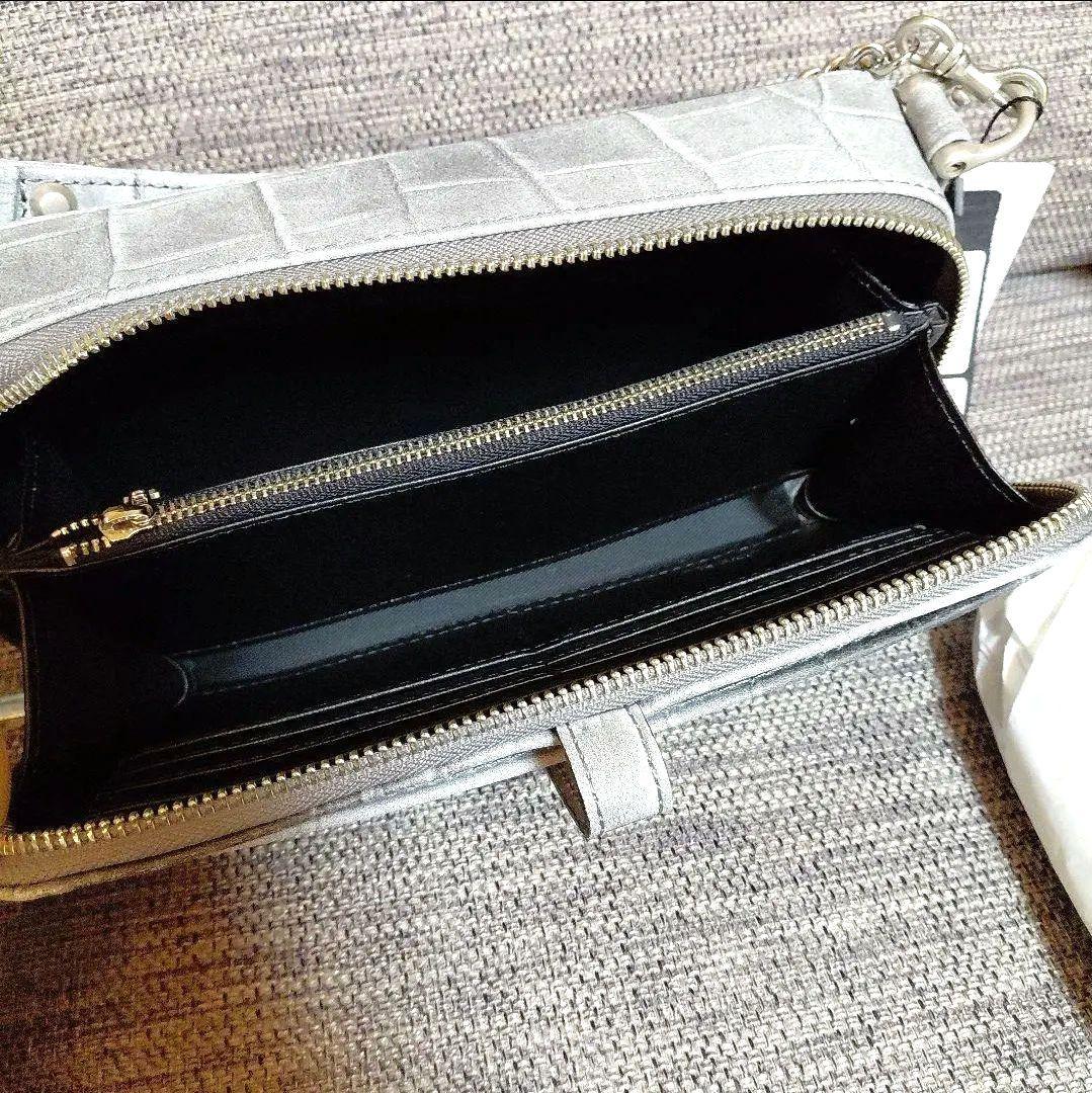 2M.U.L.BOX WALLETショルダークロコホワイトヌバック