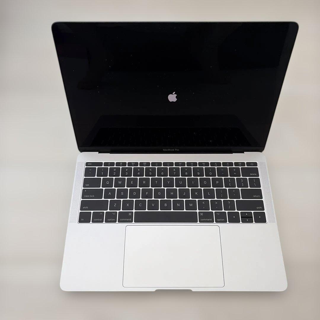 【ほぼ未使用】MacBookPro 13インチ 2017 （充放電17回）
