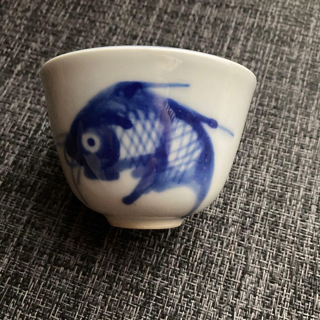 骨董　煎茶碗　手描き染付　茶器　鯉柄　湯のみ　4客セット