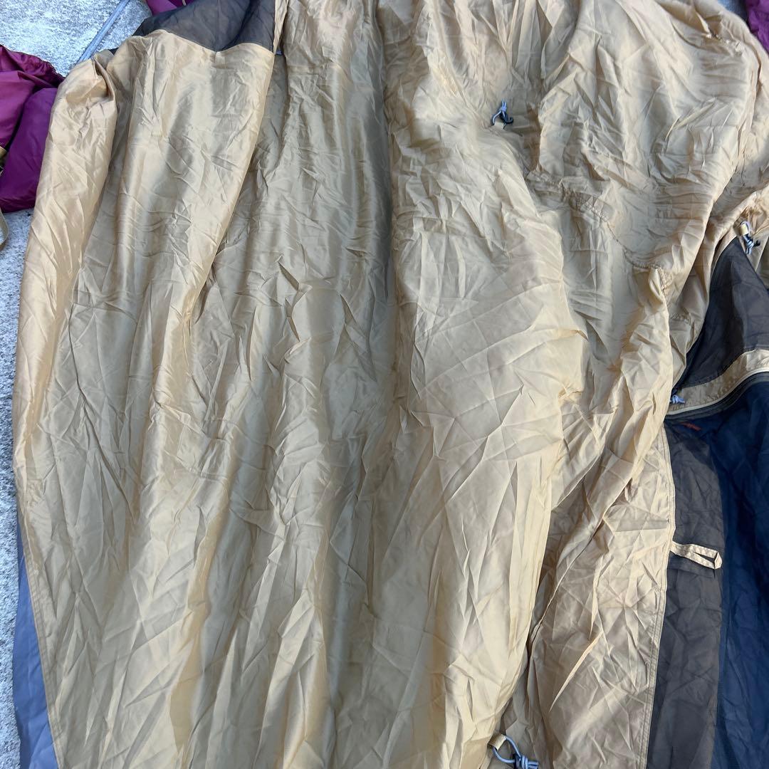 【訳あり】ラウンドスクリーン2ルームハウス　バーガンディ　コールマン　シート