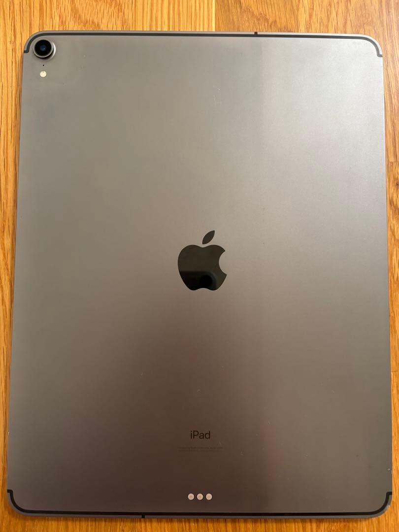 iPad pro （第三世代）12.9インチ Wi-Fi + Cellular