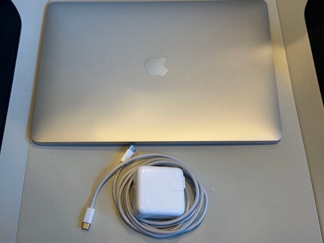 Apple MacBook Air (M1, 2020) シルバー JIS