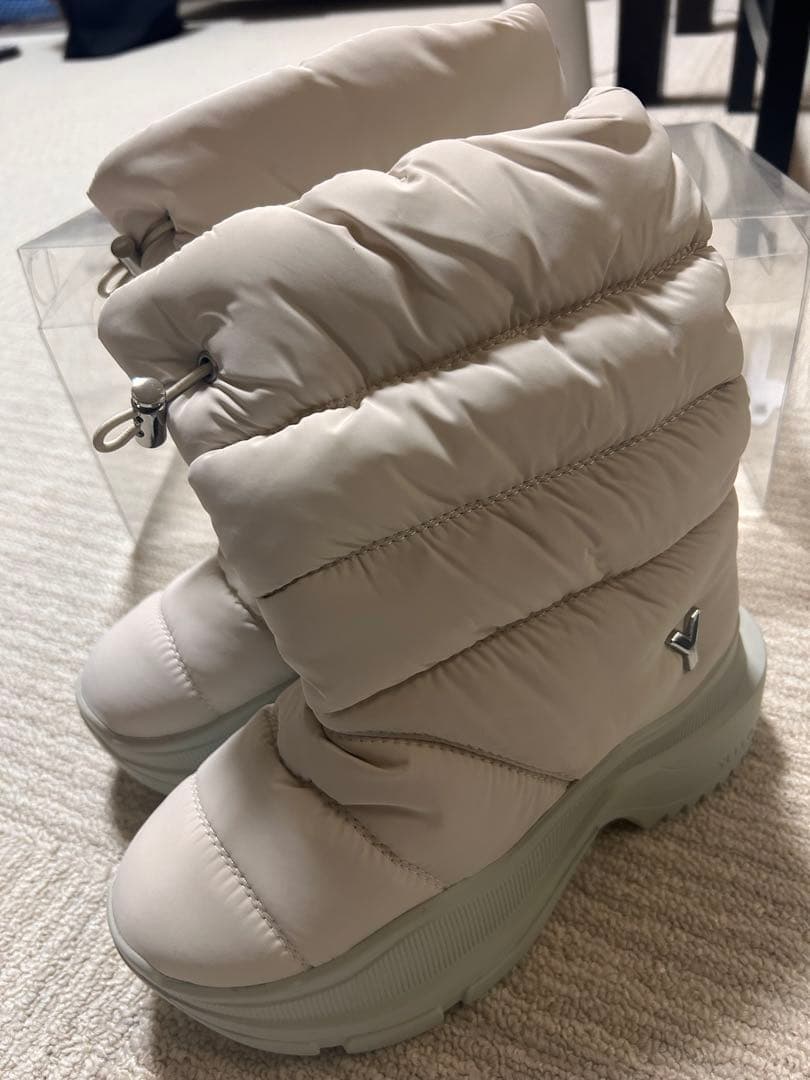 専用 YELLO ホワイト ダウンブーツ 厚底