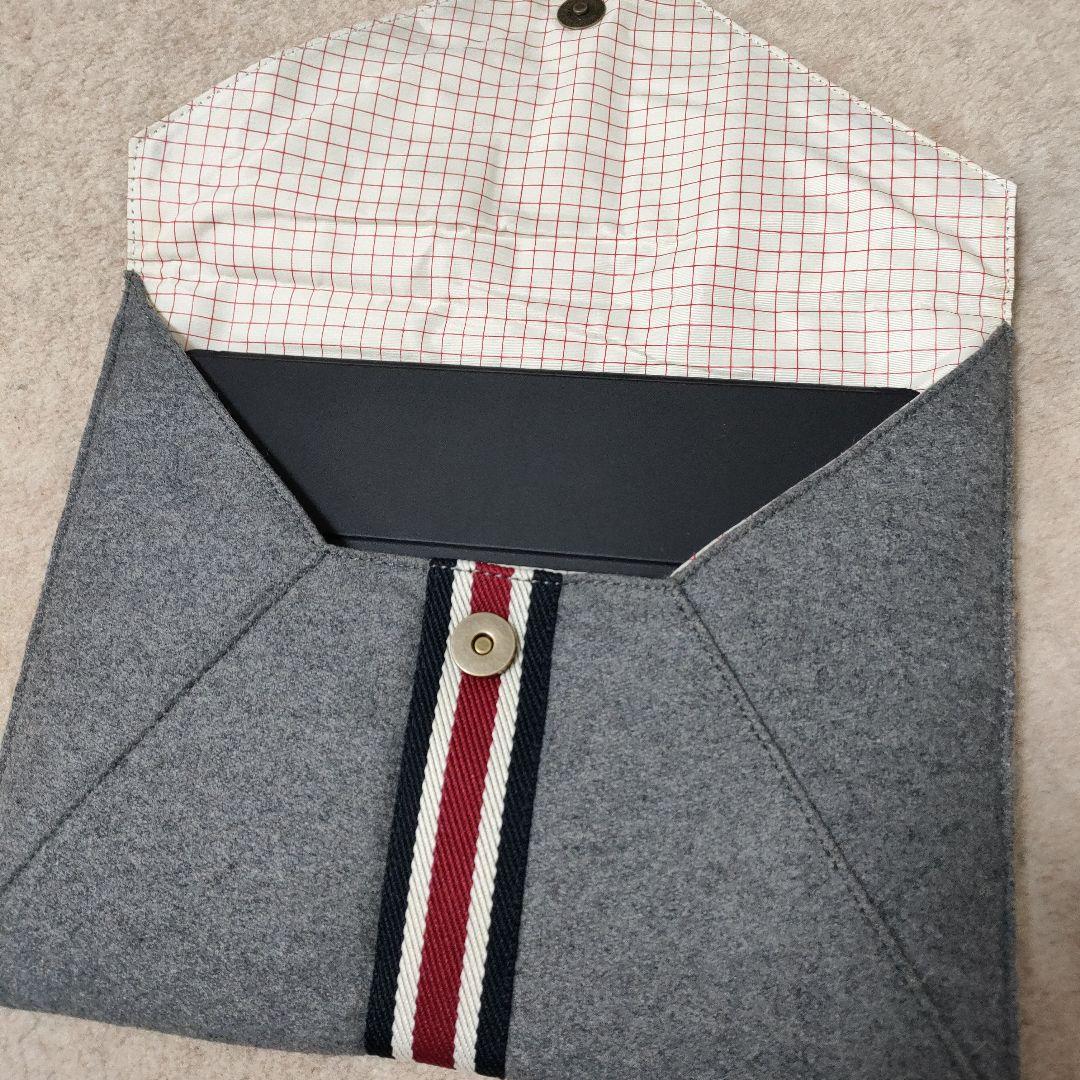 コンランショップ　グレー ストライプ ノートPCケース　新品未使用 自宅保管品