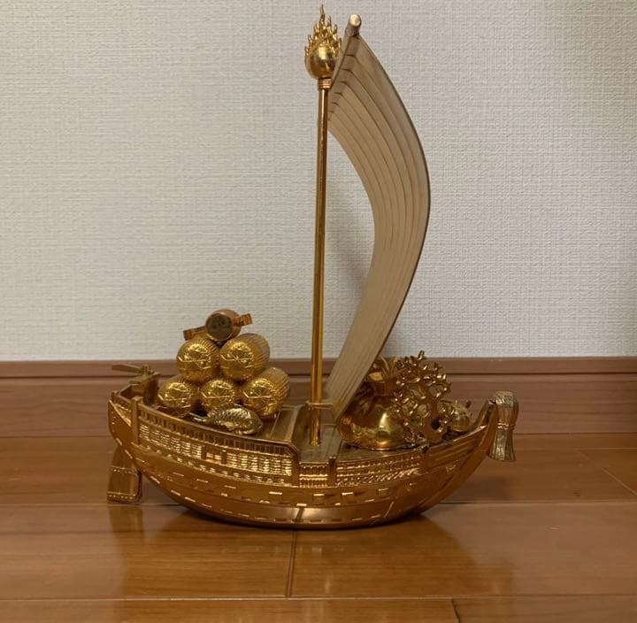 金の船